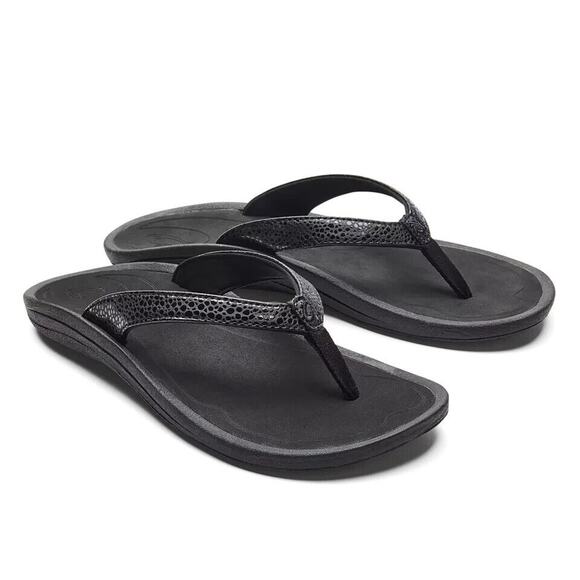 NEW! OluKai Women's Size 7 Kulapa Kai Flip Flop Black/Black - 20198-4040 - Picture 1 of 4